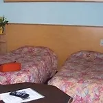 Citotel Le Commerce ホテル Sévérac-le-Château