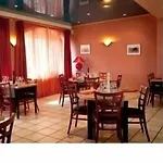 ホテル Citotel Le Commerce Sévérac-le-Château